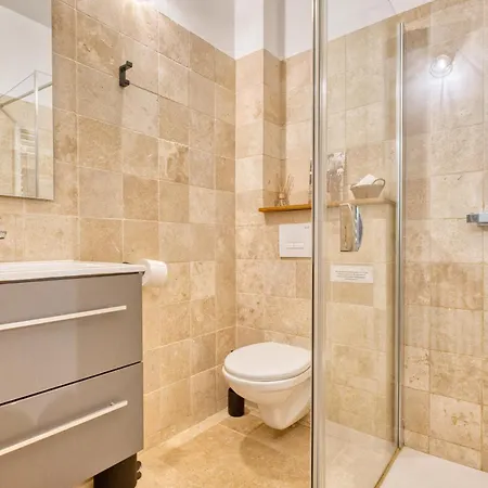 La Montagne Sud Apartman *